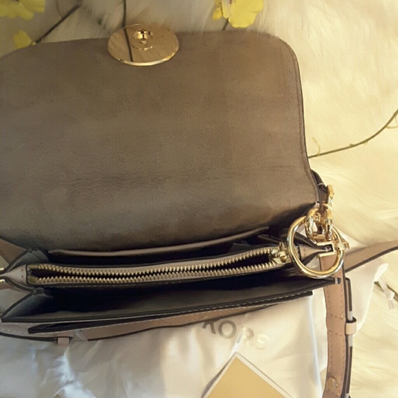 Michael kors genuine leather Lillie md saddle MSG - Picture 2 of 8